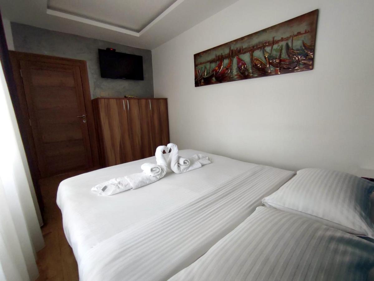 Canti Apartments Novi Sad Bagian luar foto