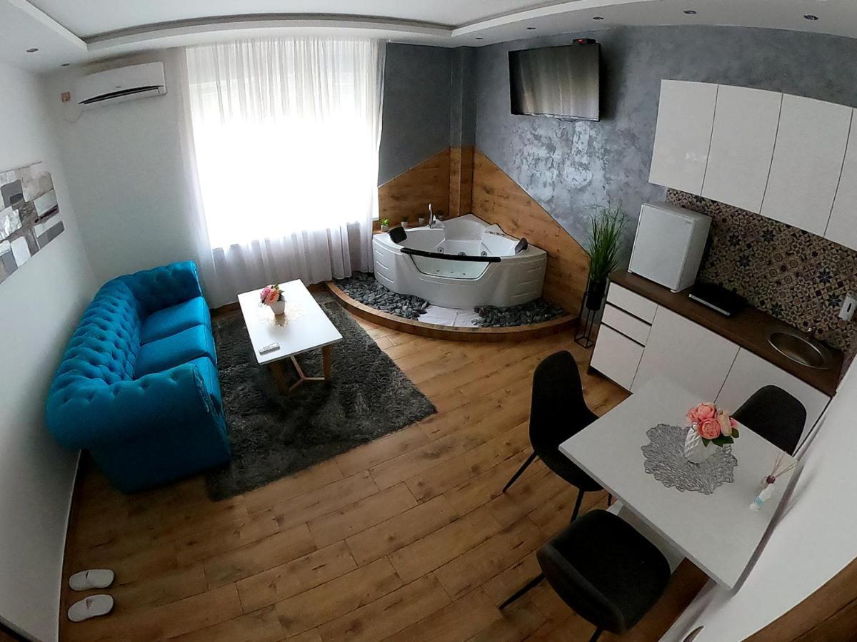 Canti Apartments Novi Sad Bagian luar foto