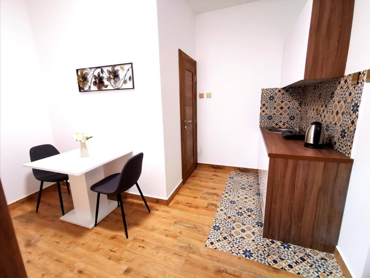 Canti Apartments Novi Sad Bagian luar foto